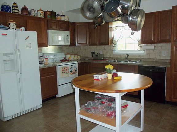 2nd image of 428 Breezy Estates Dr