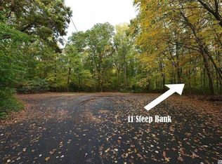 6 Steep Bank Rd, Saint James, NY 11780