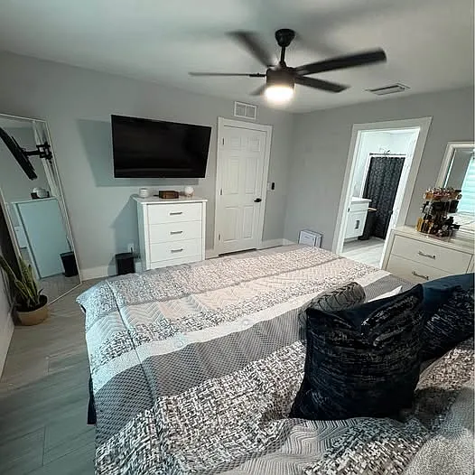 1215 NW Juanita Pl — Photo 14