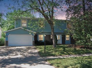 604 Golfview Ter, Buffalo Grove, IL 60089