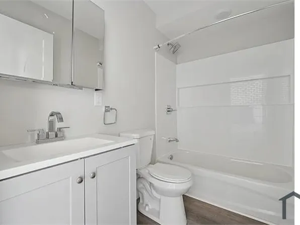 5310 Whitby Ave #202, Philadelphia, PA 19143