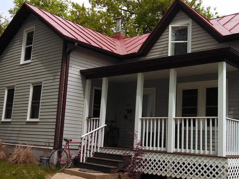 1012 Fairchild St — Photo 1