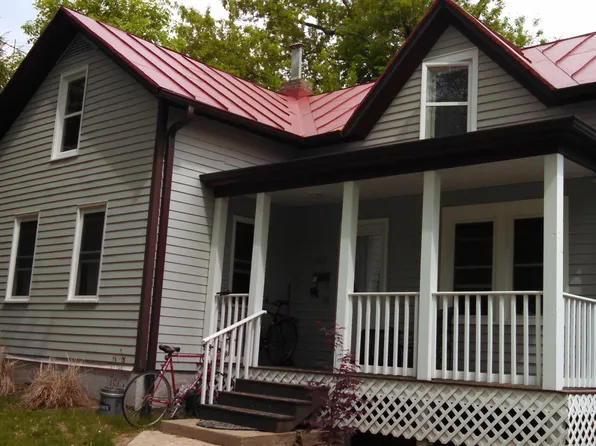 1012 Fairchild St, Iowa City, IA 52245