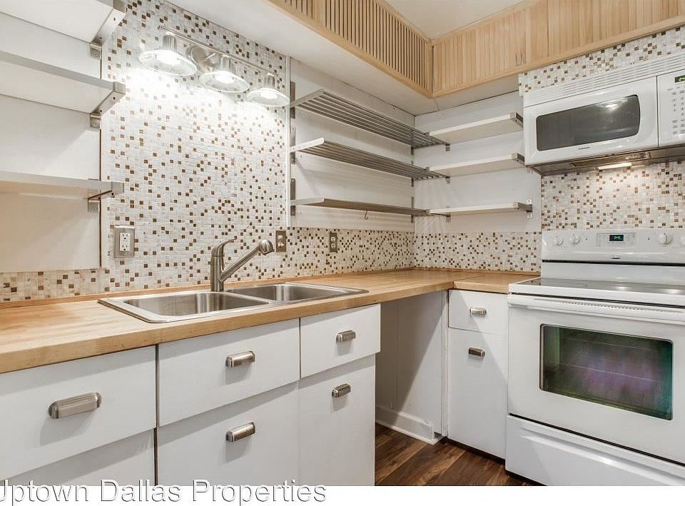 1st image of 4200 Newton Ave APT 101