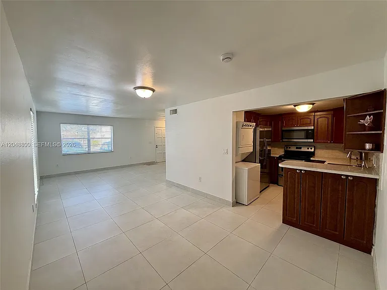 20 SW 108th Ave #F7 — Photo 5