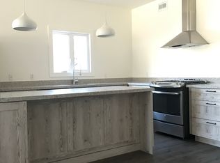 90 6th St, Collingwood, ON L9Y 1Y7