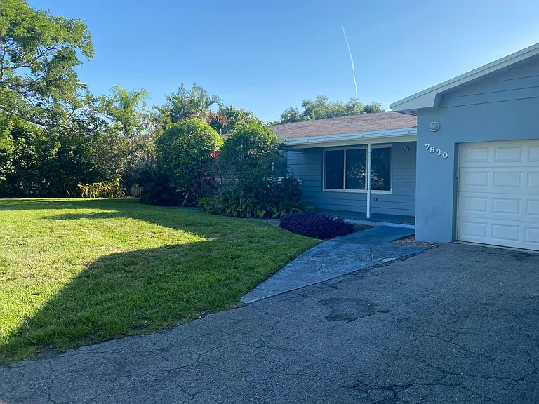 7630 SW 53rd Pl — Photo 4