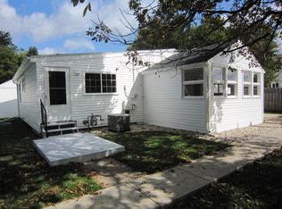 27808 101st St, Trevor, WI 53179