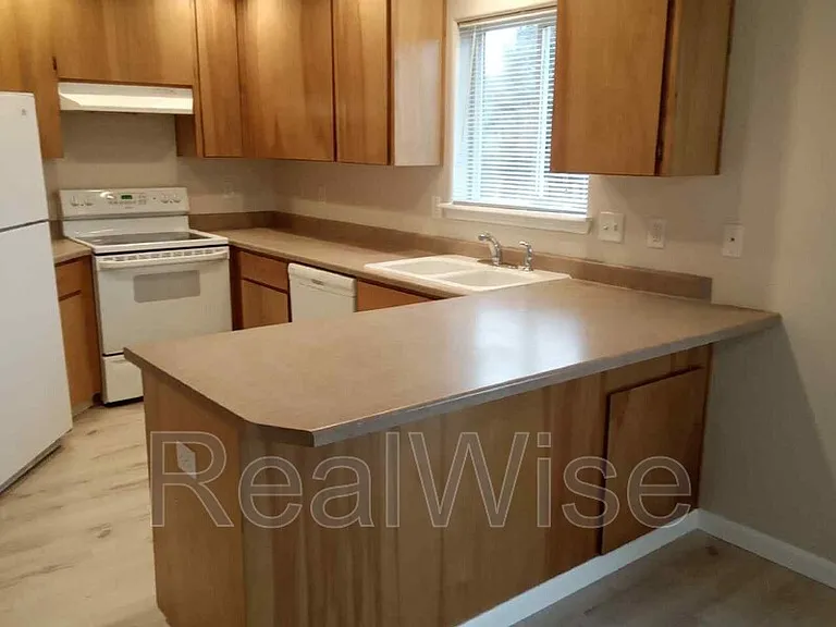 3172 Forest Hills Dr #A — Photo 9