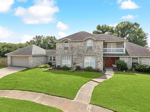 4 Yellowstone Ct, New Orleans, LA 70131