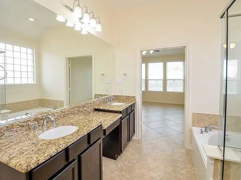 6510 Arroyo Springs Ln — Photo 11