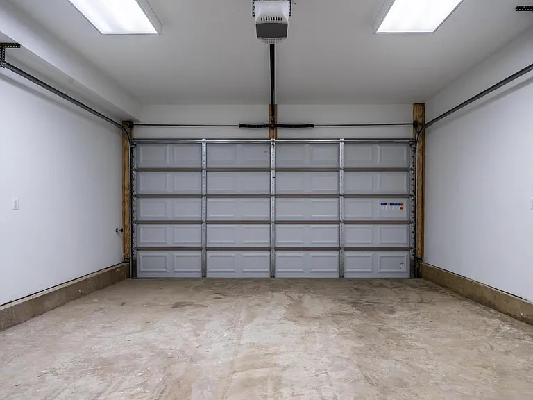 237 Tasker St — Photo 13