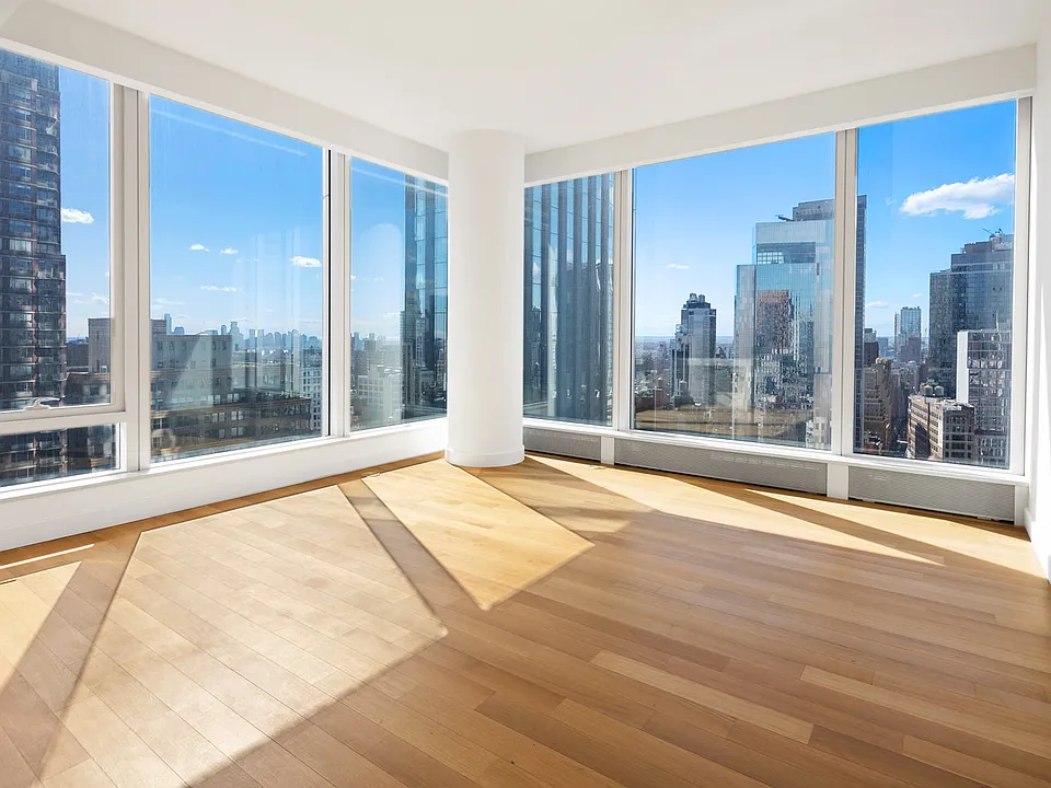 15 E 30th St #30E