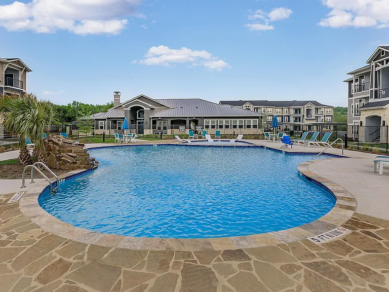 Vantage at McKinney Falls Pool