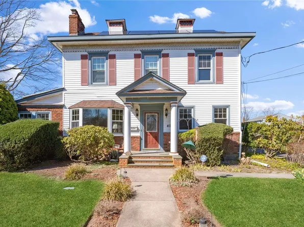 420 Grove Avenue, Patchogue, NY 11772