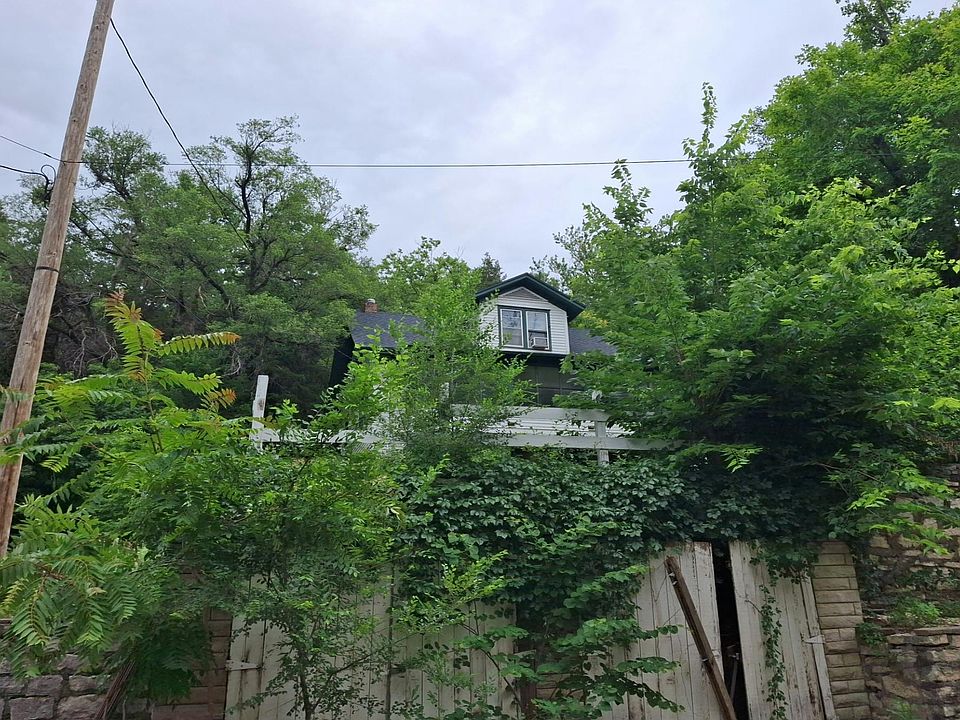1st image of 1324 N 8th St