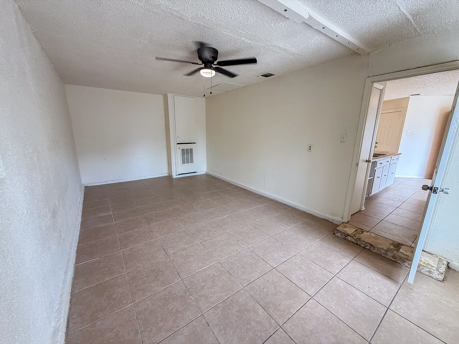 4047 Indian Sunrise San Antonio, Tx. 78244 - 1 — Photo 4