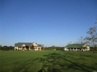 2250 S Greenlee Rd, Ludlow Falls, OH 45373