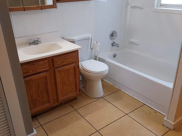 485 Sunset Dr — Photo 8