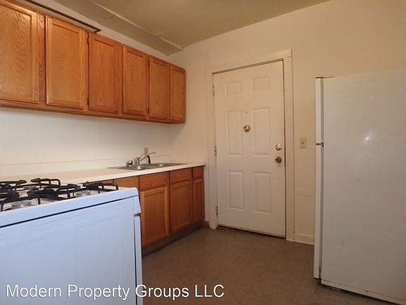 4th image of 407 N 8th St APT B