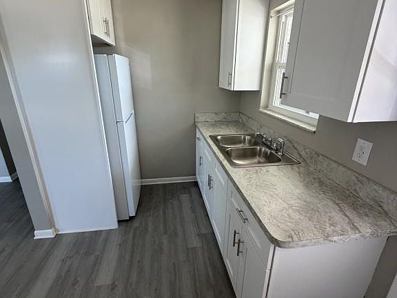 5th image of 510 Stillwater Ave