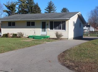 40 Hickory Dr, Springfield, OH 45503