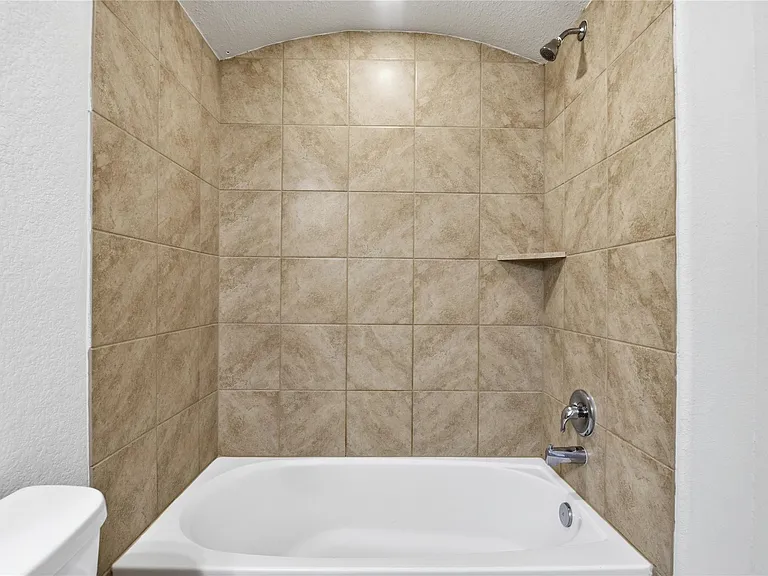 23207 Verita Ct — Photo 29