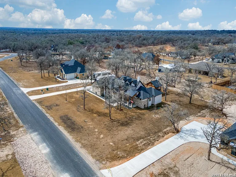196 Bobby Lynn Dr — Photo 36
