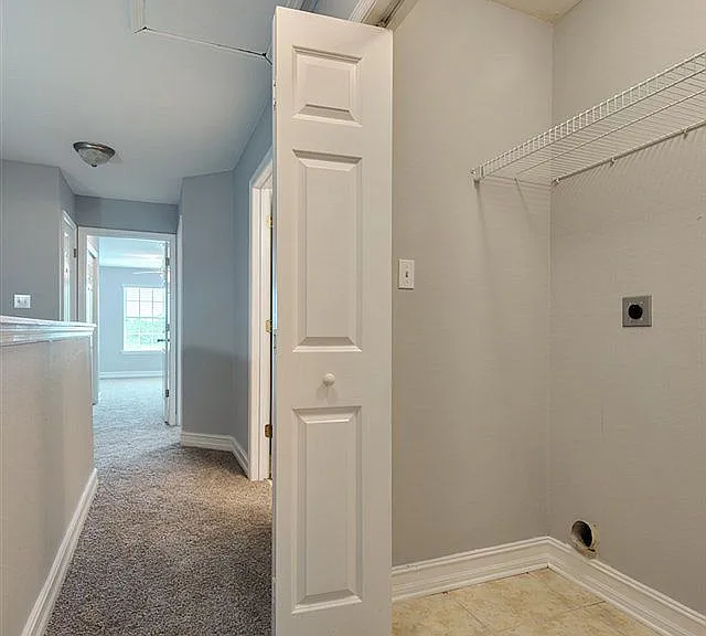1553 Crescent Hills Dr — Photo 9