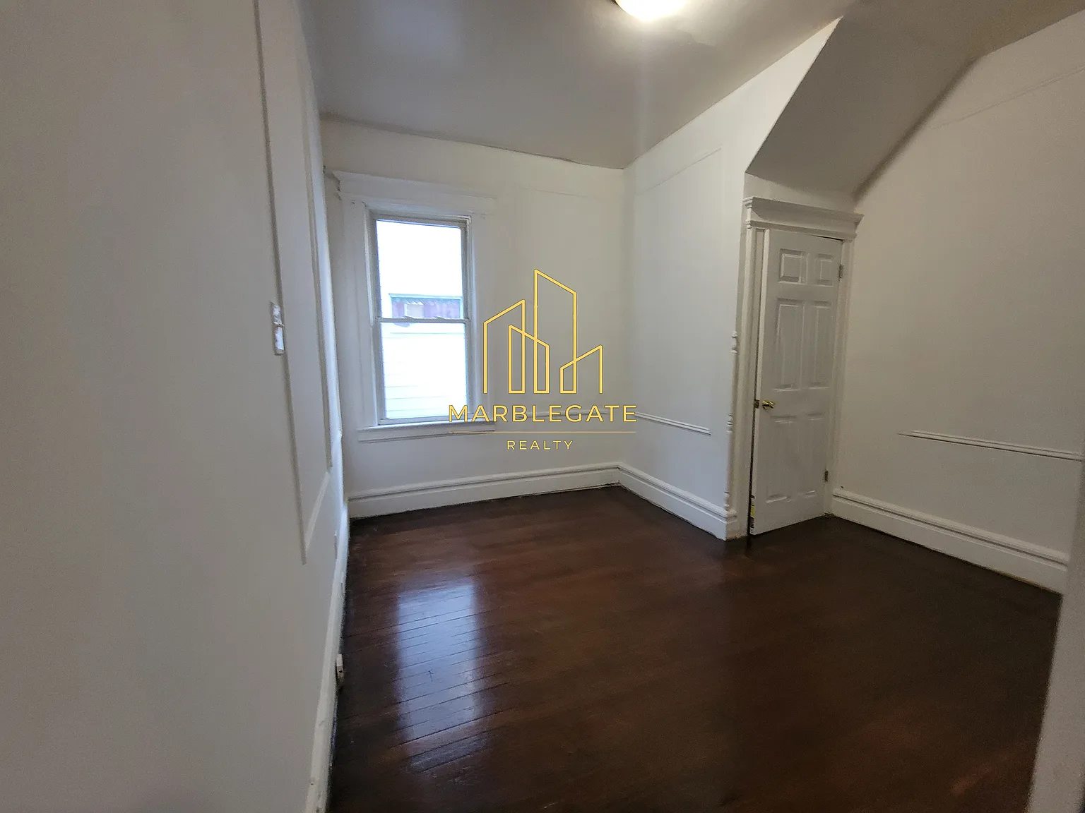 4 bed, 1150 sqft, $2,200 — Photo 4