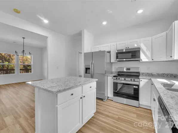 504 Christopher Ln, Chester, SC 29706