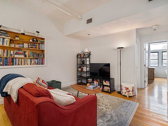 3rd image of 188 North St APT 53