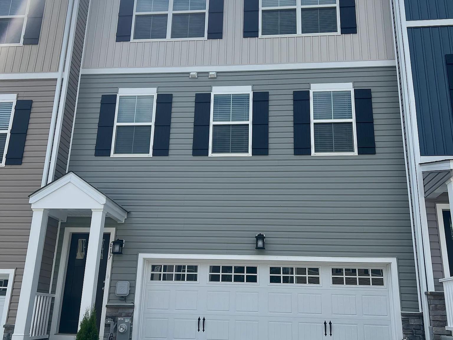 3 bed, 2519 sqft, $2,850 — Photo 1