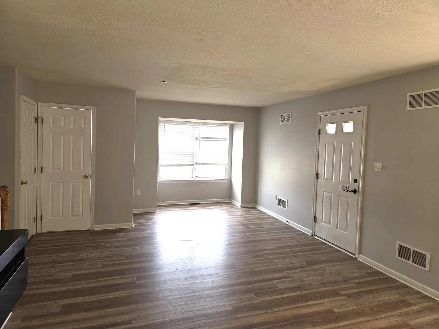 2 bed, 1328 sqft, $1,990 — Photo 4
