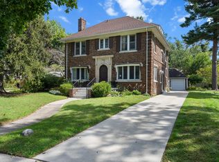 18244 Berg Rd, Detroit, MI 48219