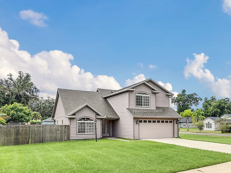 1422 Saffron Trl — Photo 3