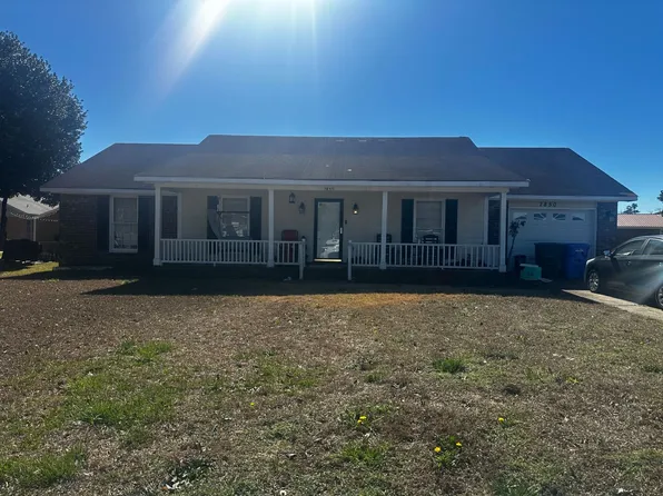 7850 Penelope Dr, Fayetteville, NC 28314