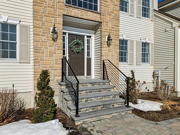 2nd image of 7 Deer Ridge Rd