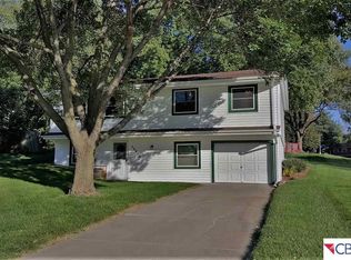 18906 Grant St, Elkhorn, NE 68022