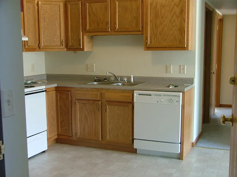 707 N Plum St — Photo 2