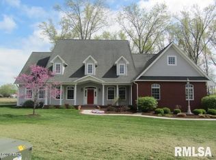 1000 W Naples Dr, Herrin, IL 62948