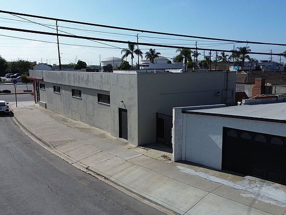 4th image of 18727 Crenshaw Blvd