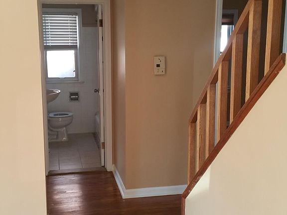 4th image of 1526 N Denwood St
