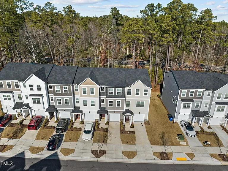 2550 Laurel Valley Way — Photo 3