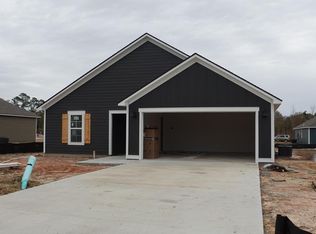 1716 Phillips Cir, Hahira, GA 31632