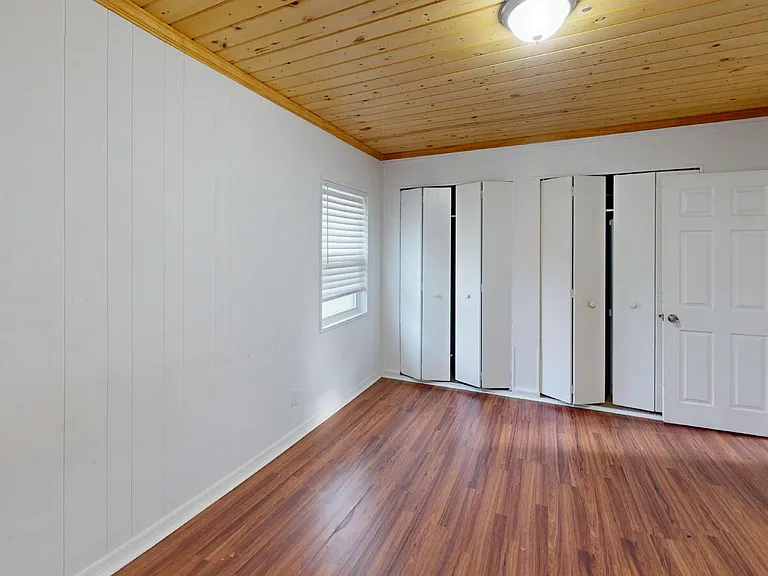 6926 Camelot Rd — Photo 2