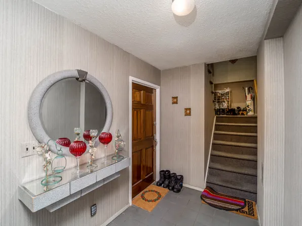 5-09 Julius Road image 18 of 26