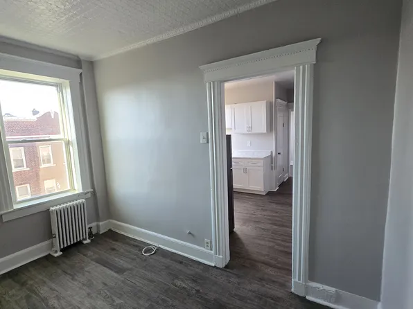 228 Hancock Avenue image 5 of 16