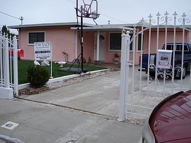 1st image of 411 Christine Dr