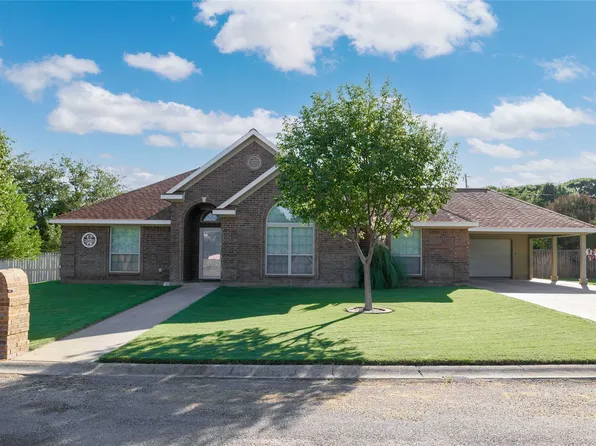 104 Bunker Hill St, Comanche, TX 76442
